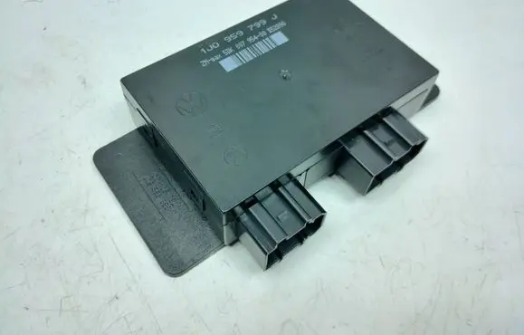 Volkswagen Golf IV Comfort/convenience module 1J0959799J