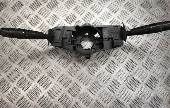 Peugeot 206 Wiper turn signal indicator stalk/switch 34394302
