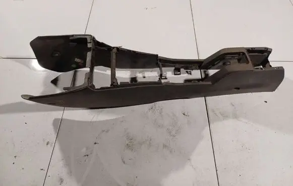 Opel Astra H Center console 331985437