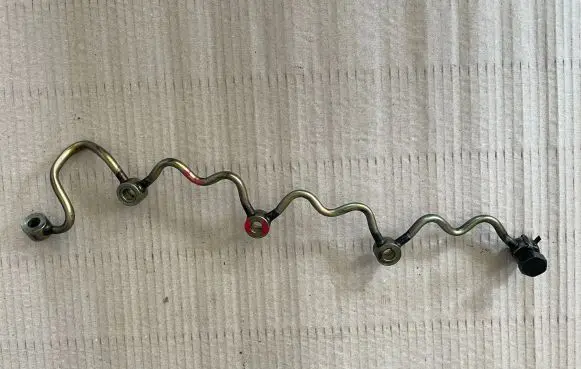 Toyota Corolla E120 E130 Fuel return line/hose 
