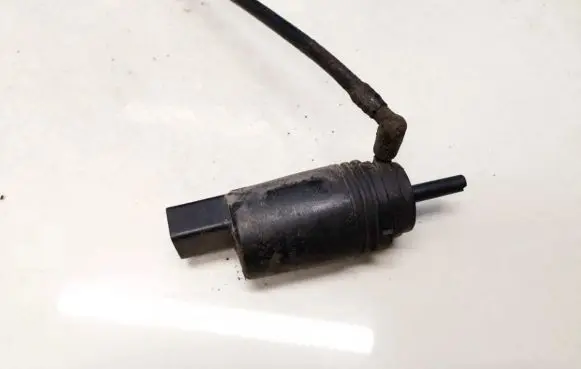 BMW 5 E39 Windscreen/windshield washer pump 67128377612 67.12-8377612