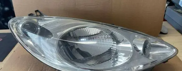 Peugeot 1007 Headlight/headlamp 89008981 9644997180
