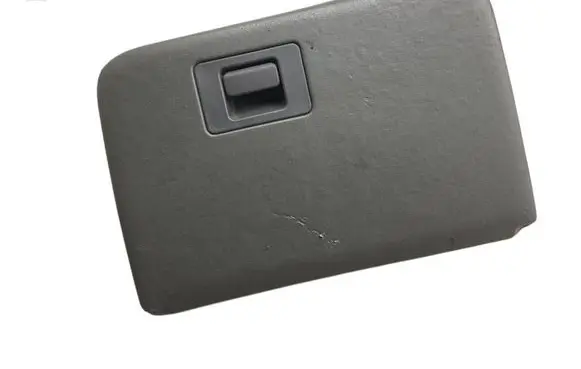 Ford Explorer Glove box lid/cover F87X1006015AE 44ZG2381