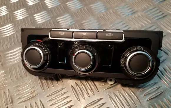Volkswagen Golf VI Climate control unit 3C8907336AB