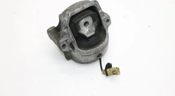 Audi A6 S6 C7 4G Engine mount bracket 8R0199381B