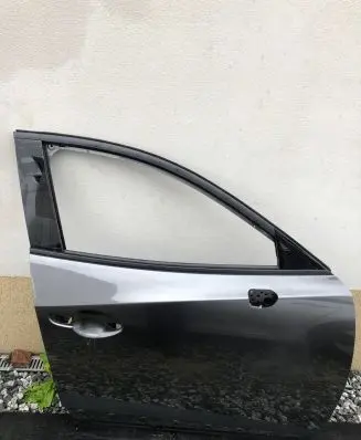 Mazda CX-3 Front door