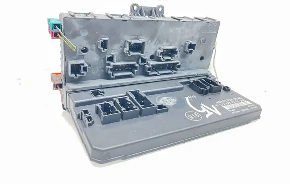 Mercedes-Benz Vito Viano W639 SAM control unit 6395450301