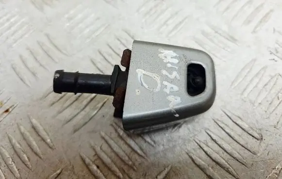 Nissan X-Trail T31 Headlight washer spray nozzle