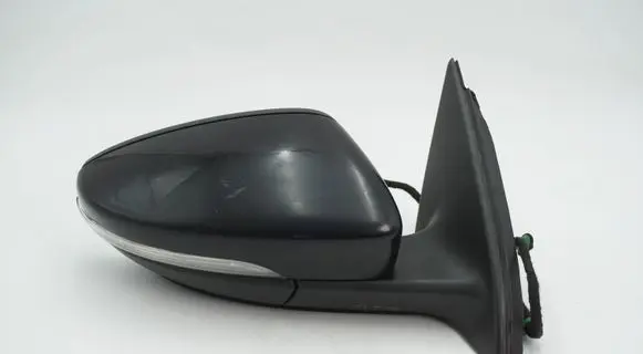 Volkswagen PASSAT B7 Front door electric wing mirror 3C0857934A