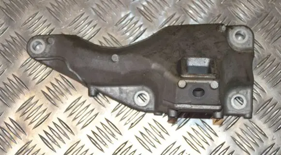 BMW 5 F10 F11 Engine mounting bracket 6781258 ENAC46000 13807410