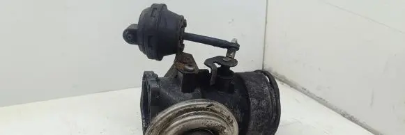Volkswagen Sharan EGR valve 038129637L