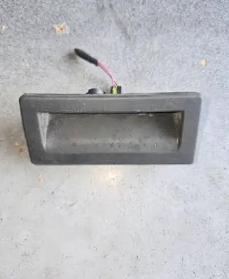 Skoda Superb B8 (3V) Tailgate release/open handle 71438845