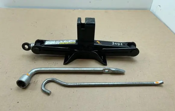 Subaru Outback (BS) Tool set 