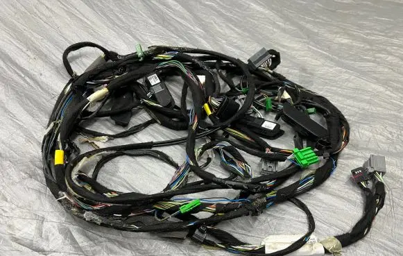 Volvo XC90 Panel wiring 32247850AB 33615500 P32247850