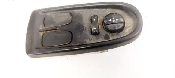 Iveco Daily 30.8 - 9 Wing mirror switch 69501576