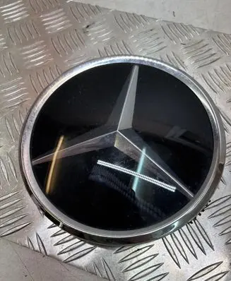 Mercedes-Benz GL X166 Manufacturer badge logo/emblem A1648880411