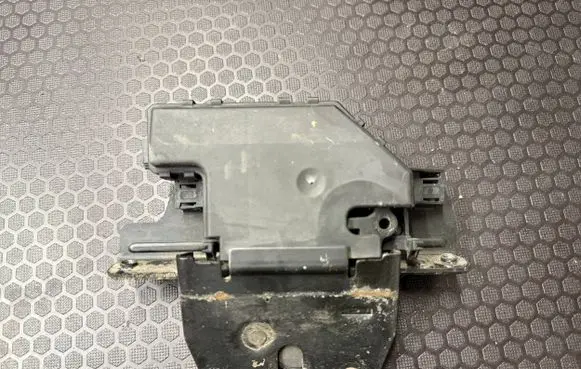 BMW X5 E53 Tailgate/trunk/boot lock/catch/latch 8408492 5124