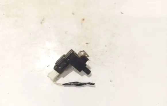 Brake pedal sensor switch