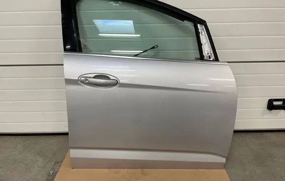 Ford Grand C-MAX Front door 