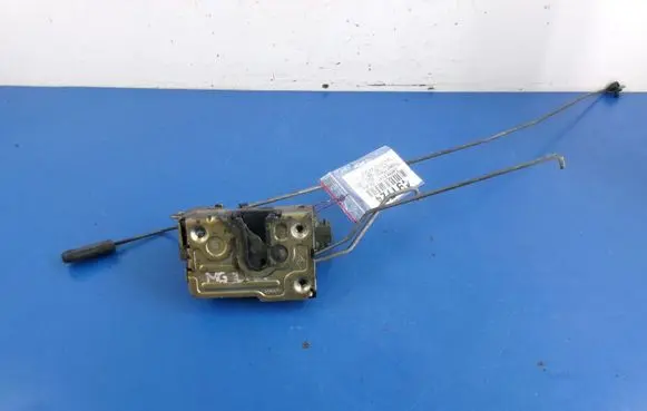 Renault Master II Front door lock
