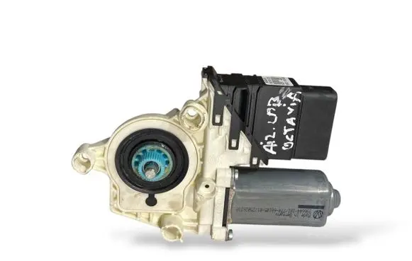 Skoda Octavia Mk2 (1Z) Rear door window regulator motor 1K0959704E