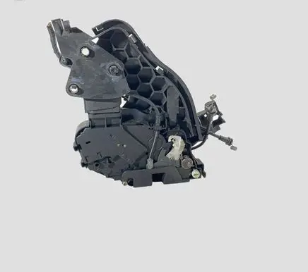 Volvo V50 Rear door lock 30699112 985917101