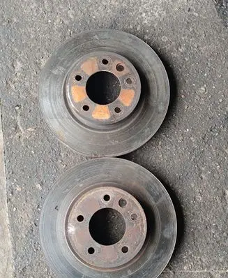 Volkswagen Touareg I Front brake disc