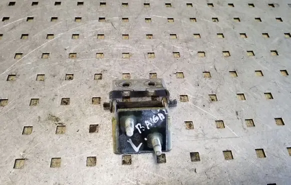 Ford Focus Tailgate/trunk/boot hinge