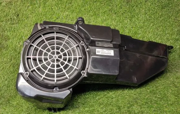 Audi A7 S7 4G Subwoofer speaker 4G8035382 6251310010