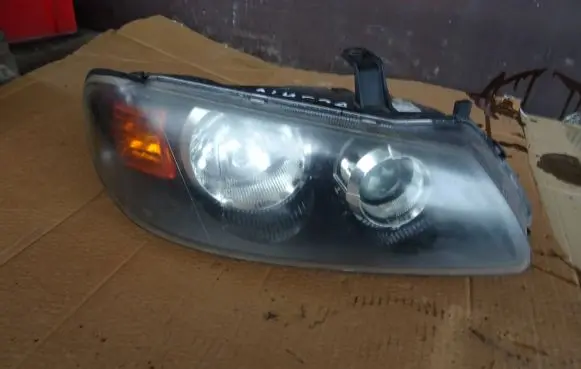 Nissan Almera N16 Headlight/headlamp 26010BN67A 10016391 H235GRLE