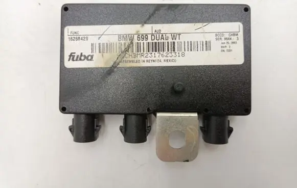 BMW 3 E46 Aerial antenna amplifier 65248380944 8380944
