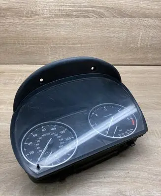 BMW 3 E90 E91 Speedometer (instrument cluster) 9187345 4032180
