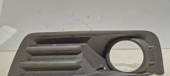 Ford Focus C-MAX Front bumper lower grill 3m51r19952