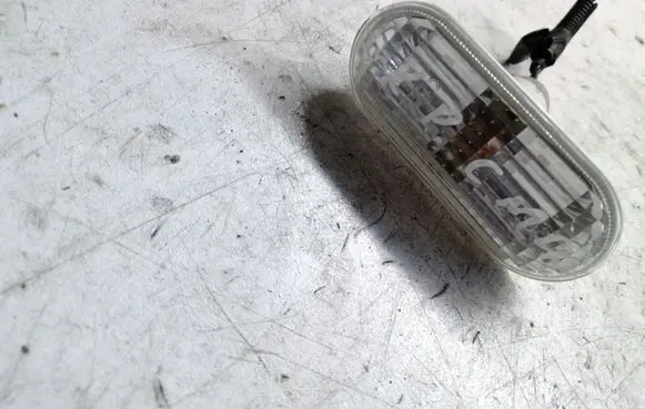 Ford C-MAX I Front fender indicator light 4M5A13K309AA