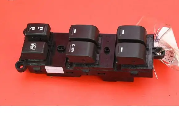 Suzuki Grand Vitara II Electric window control switch 54P2