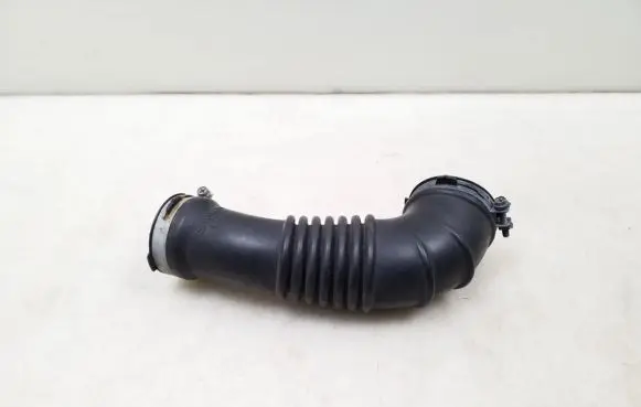 Mazda CX-7 Air intake duct part R2AX13221