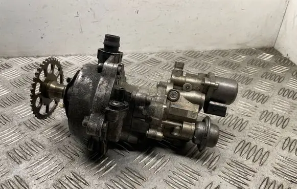 BMW 3 E92 E93 Fuel injection high pressure pump 7613933