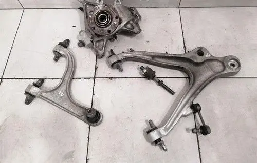 McLaren 600LT Rear wheel hub spindle/knuckle 14BA024CP