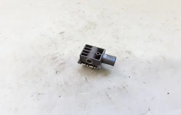 Mercedes-Benz ML W164 Airbag deployment crash/impact sensor 0038202826 170608 404647