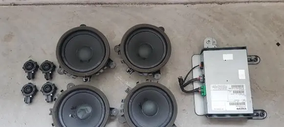 Volvo V40 Audio system kit 30657445