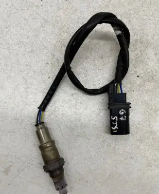 Volkswagen Golf VII Lambda probe sensor 906262 UE06 8196