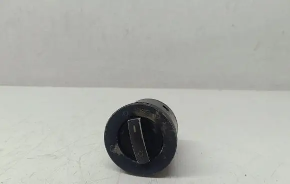 Volkswagen Touareg I Light switch 7L6941431B 04054922
