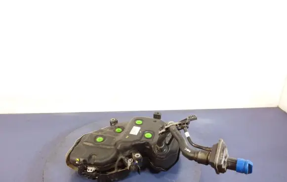 KIA Ceed AdBlue liquid reservoir 31500-G4950