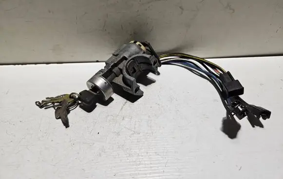 Mazda 323 Ignition lock YUHSHINSL10 SL10