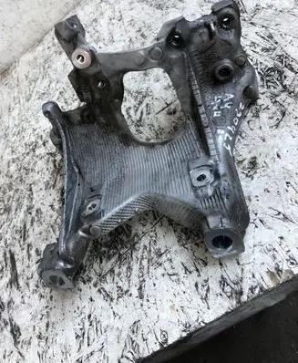 Audi A4 S4 B9 Engine mounting bracket 8w0399295e