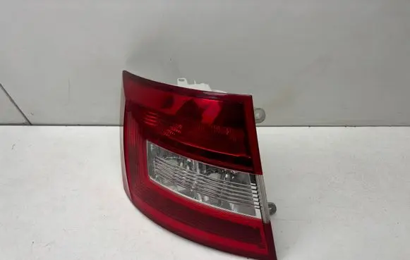 Skoda Rapid (NH) Rear/tail lights 5JJ945111