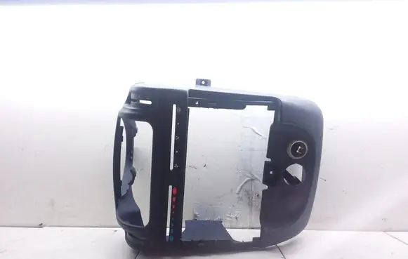 Smart ForTwo I Radio/GPS head unit trim 0001807