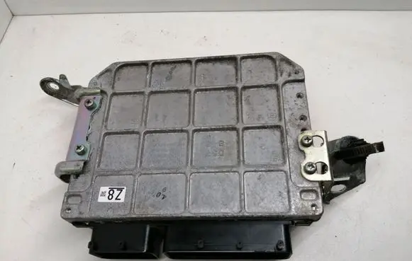 Toyota Prius (XW30) Fuel injection pump control unit/module 8966147850 2762004530