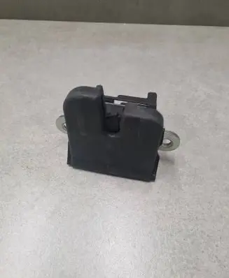 Volkswagen Golf Plus Tailgate/trunk/boot lock/catch/latch 5M0827505B