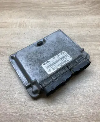 Opel Astra G Engine control unit/module ECU 90562574 0281001674